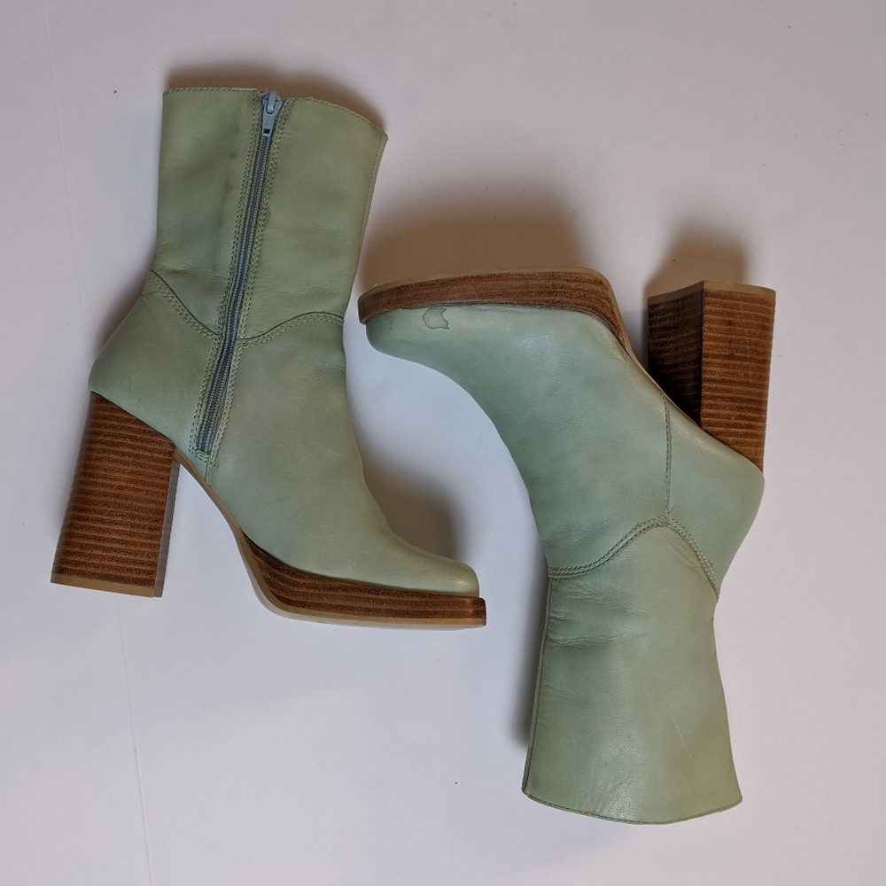Vintage 90s platform light blue leather boots - Picture 1 of 8